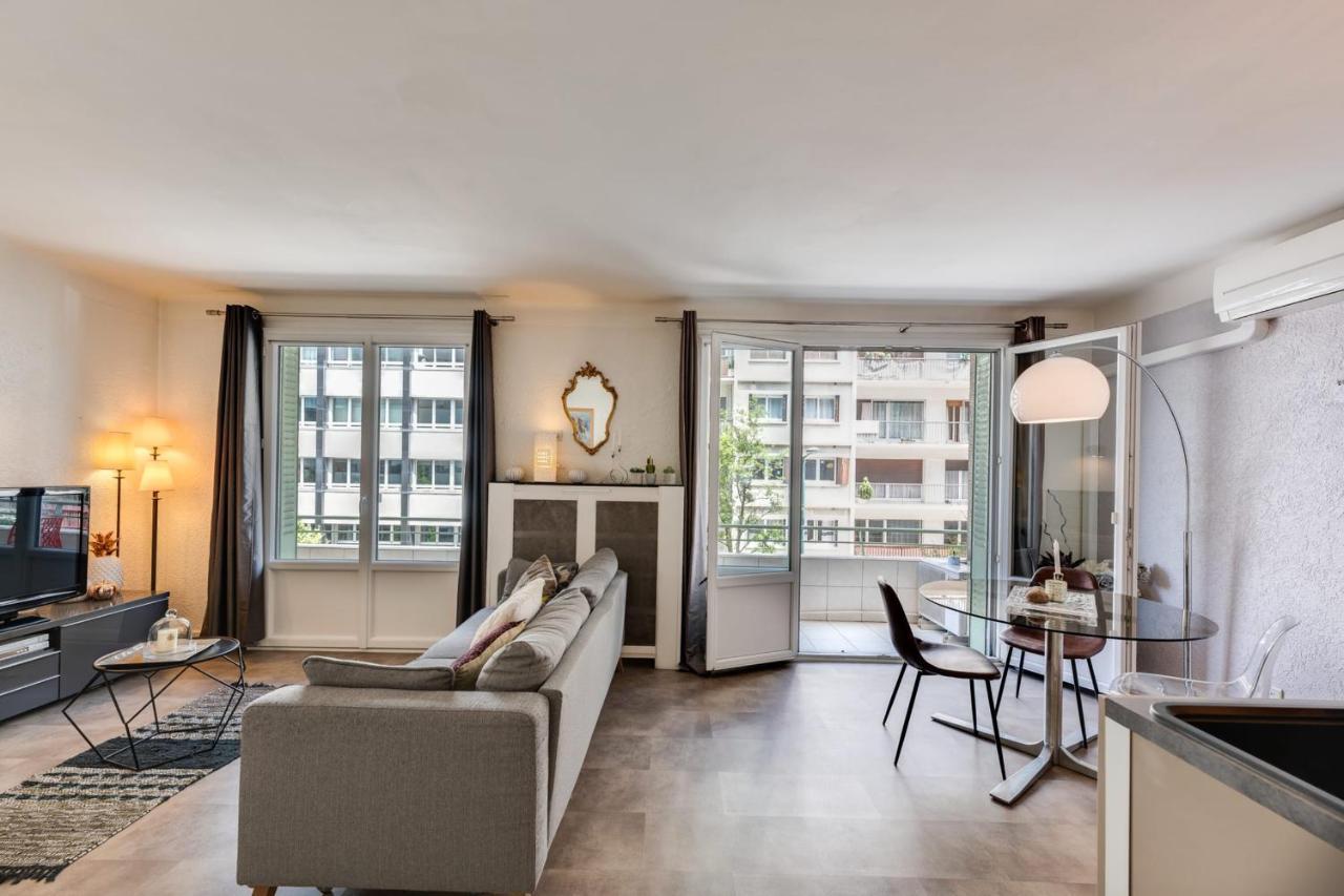 Le 7 - Apartment For 2-4 People Annecy Luaran gambar